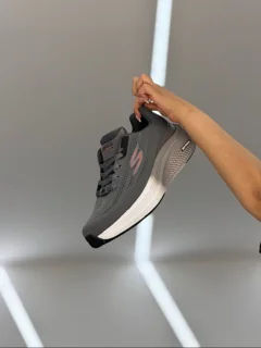 اسکیچرز go run سایز بزرگ خاکستری