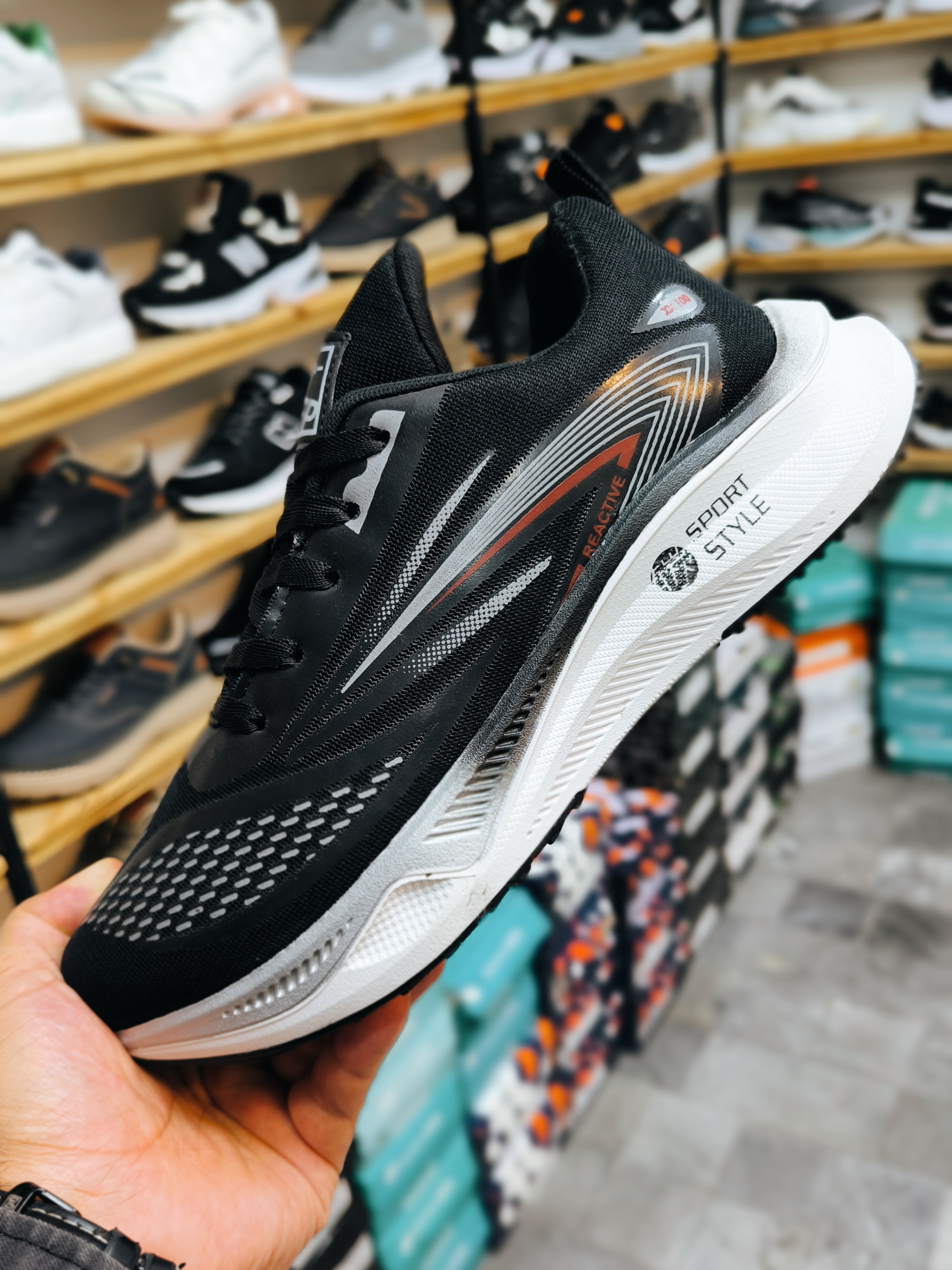 کتانی مردانه ری اکتیو xx100