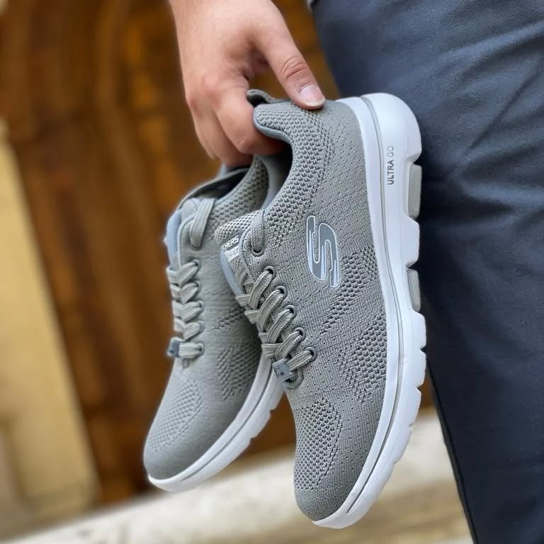 اسکیچرز الترا خاکستری